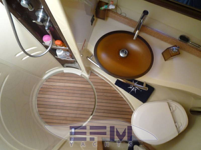 Azimut spa 38 fly