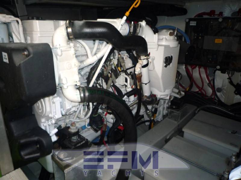 Azimut spa 38 fly