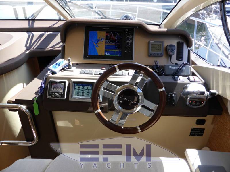 Azimut spa 38 fly