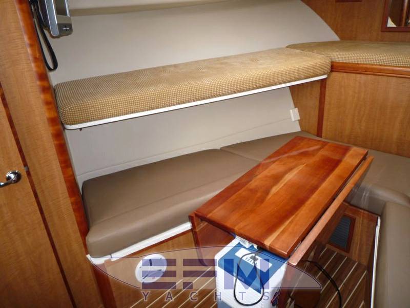 Luhrs 31 open