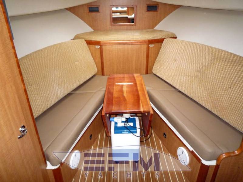 Luhrs 31 open