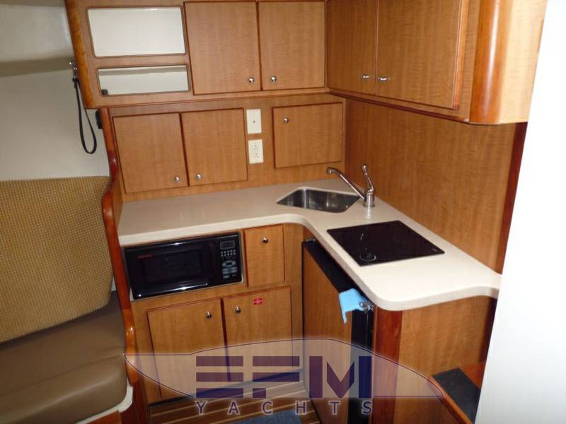 Luhrs 31 open