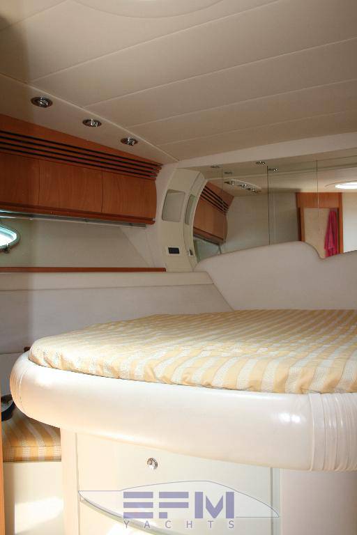 Pershing 54'