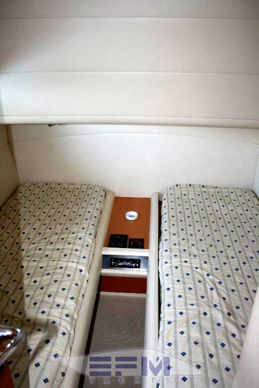 Pershing 54'