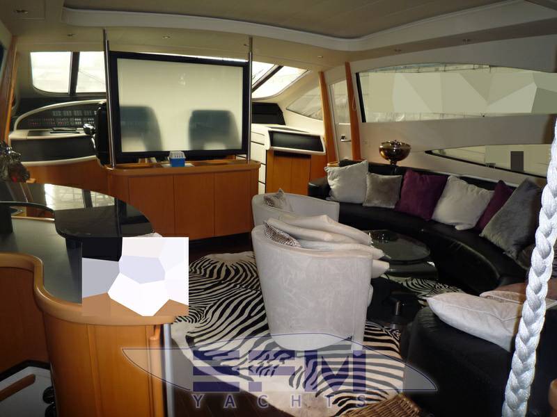 Pershing 76