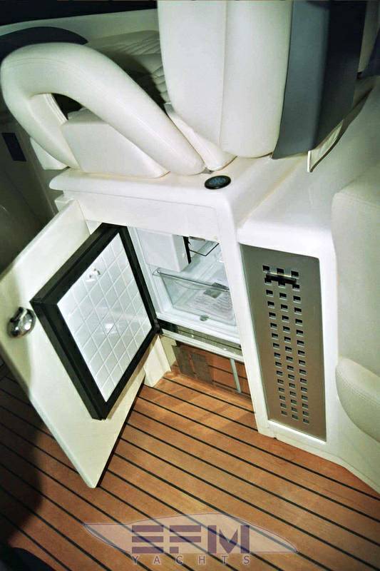 Pershing 62