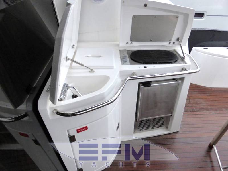 Sunseeker Predator 52