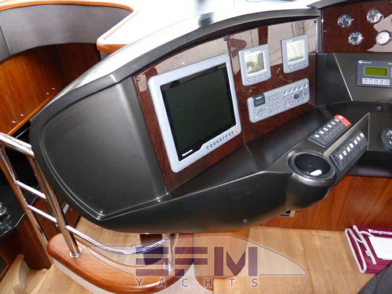 Sunseeker Predator 52
