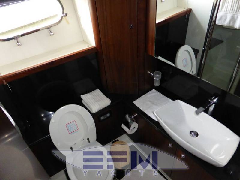 Sunseeker Manhattan 70