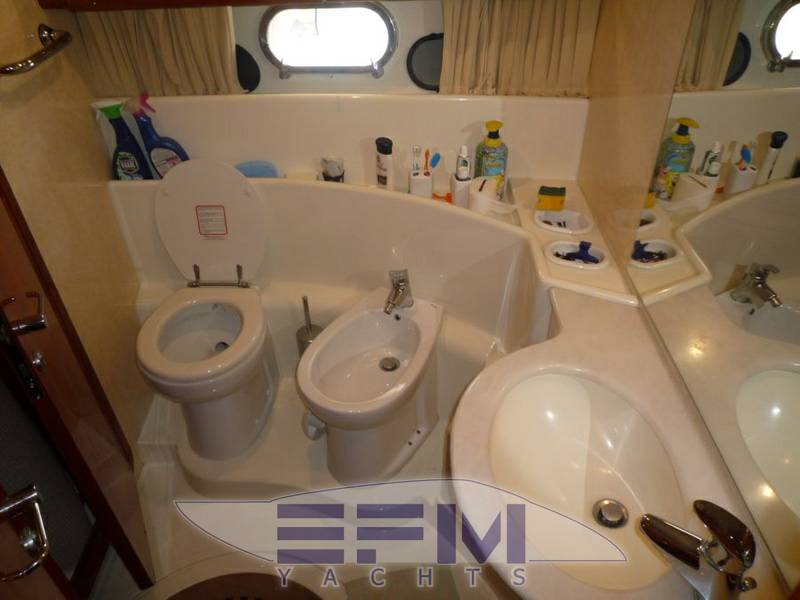Ferretti 57