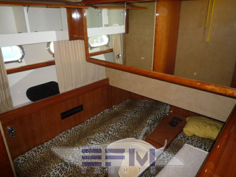 Ferretti 57