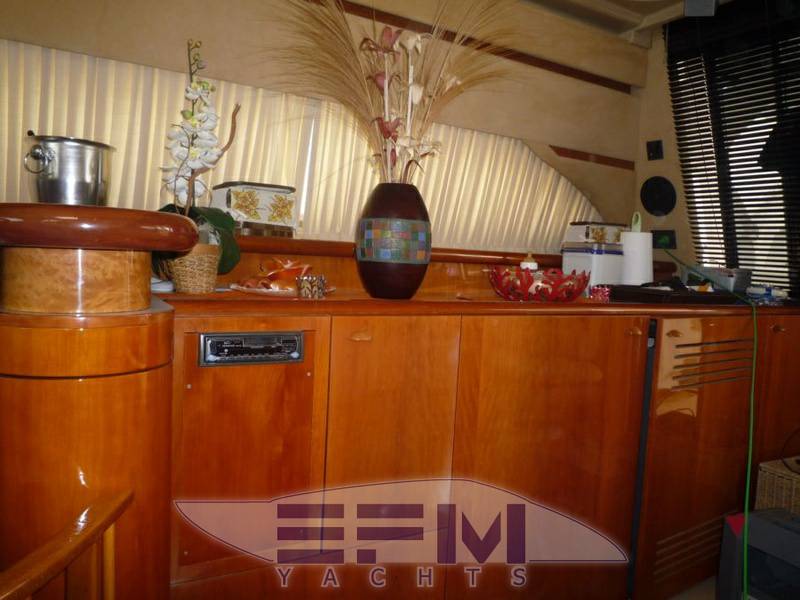 Ferretti 57