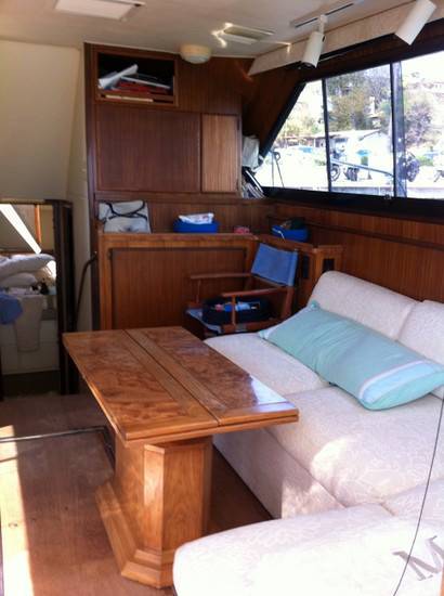 Hatteras 38