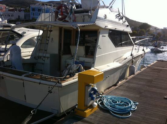 Hatteras 38