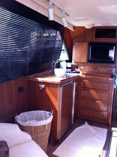 Hatteras 38
