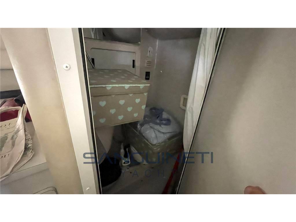 Crownline 268