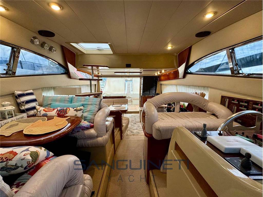 Ferretti 53