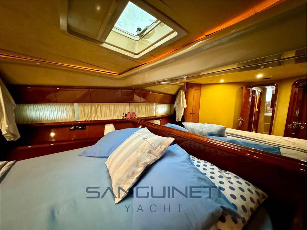 Ferretti 53