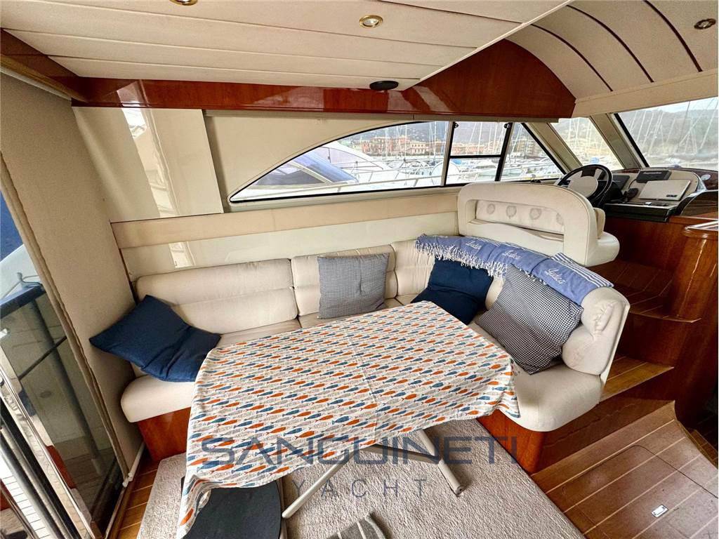Cayman 42 fly