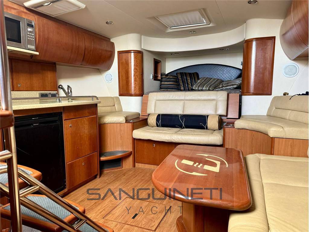 Luhrs 37 open
