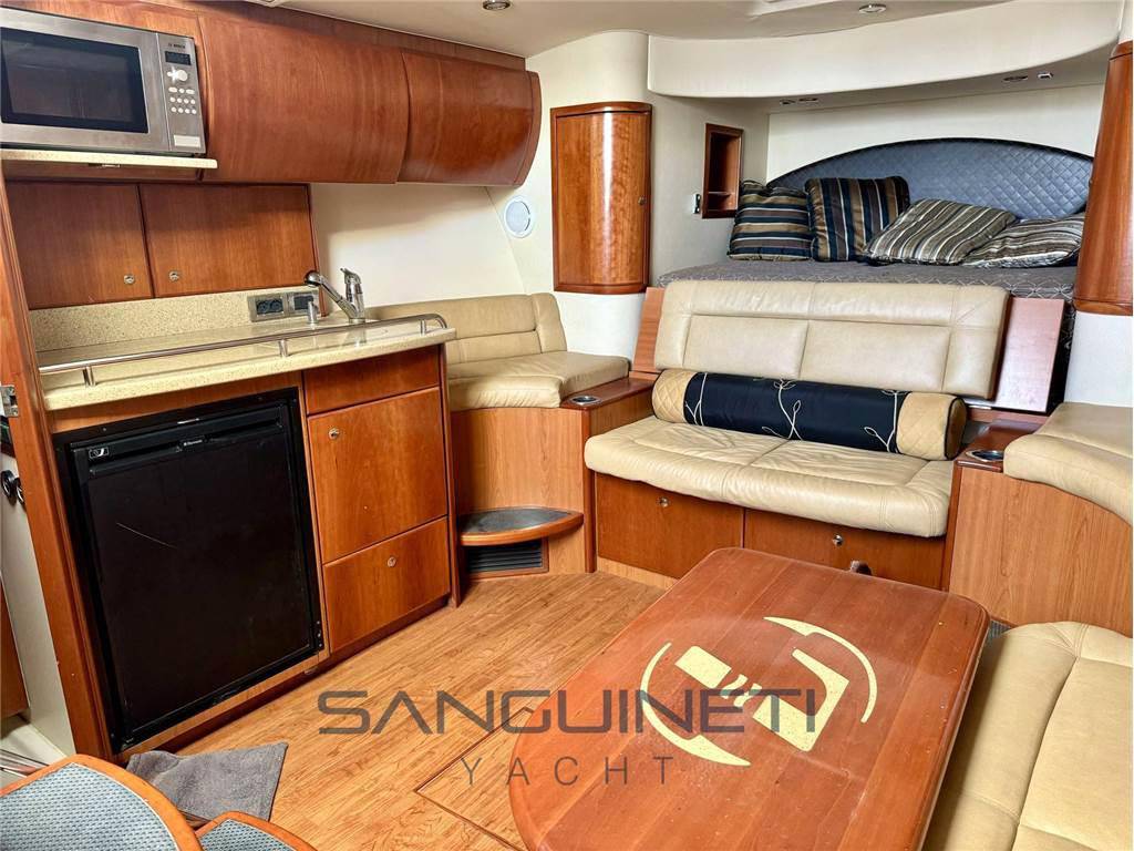 Luhrs 37 open