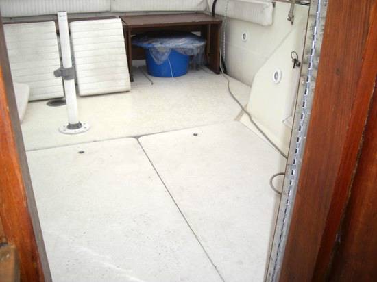 Hatteras 32