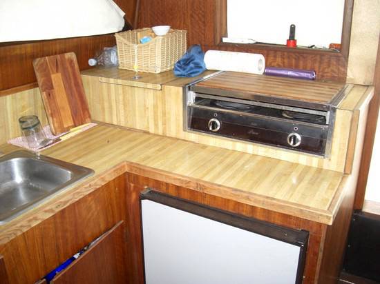 Hatteras 32