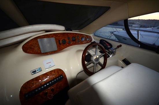 Azimut Az 39