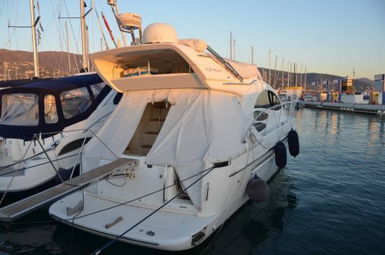 Azimut Az 39