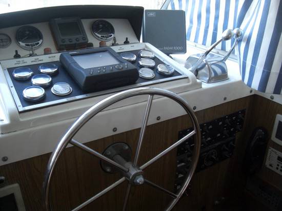 Bertram 38