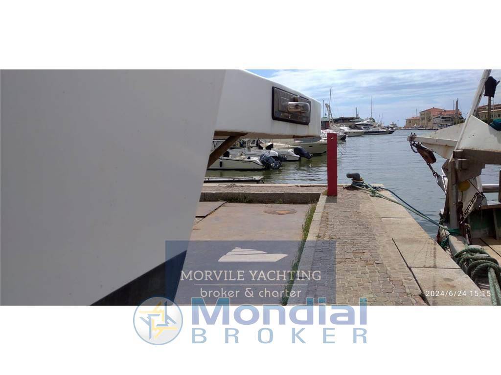 Marine project Princess 37 fly