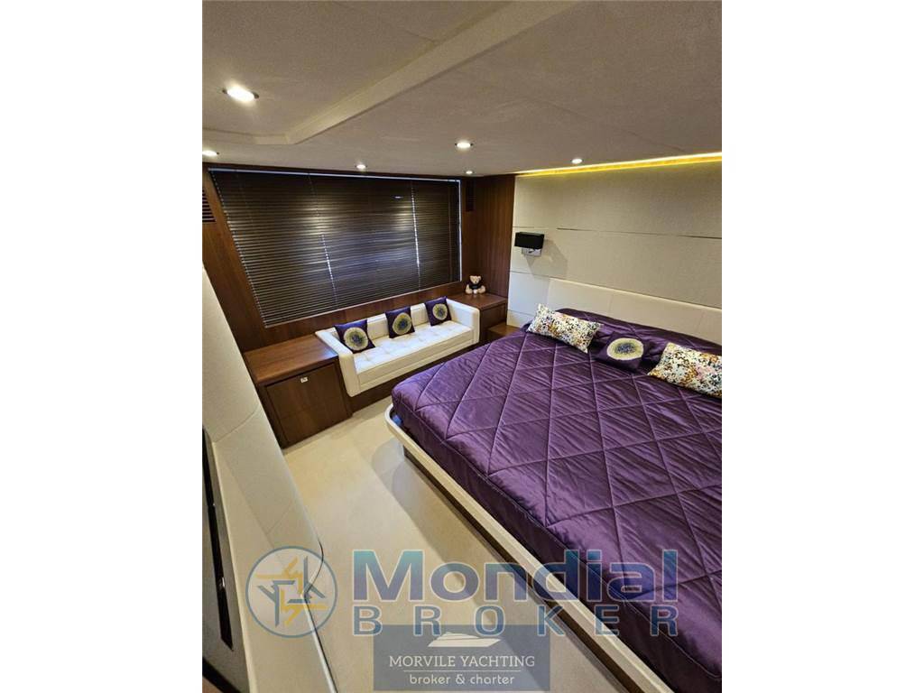 Princess yachts V 62