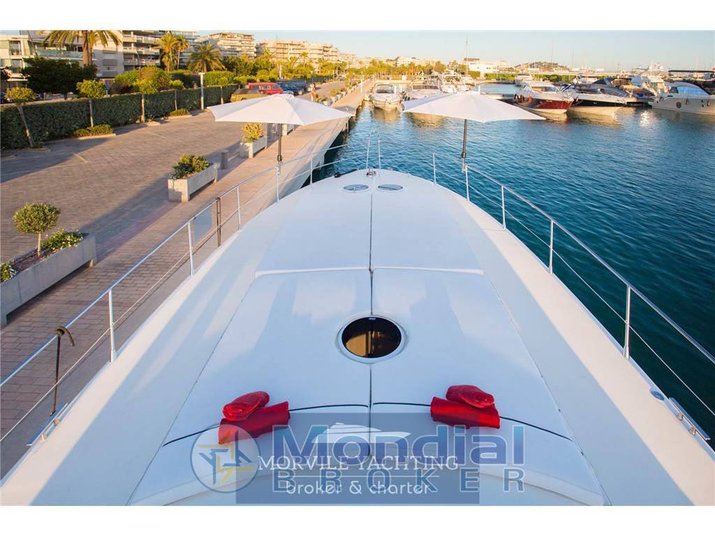 Cantiere di baia Azzura 63