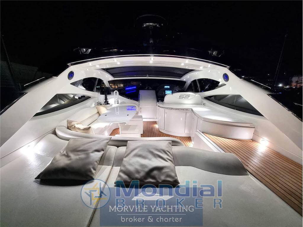 Pershing 52