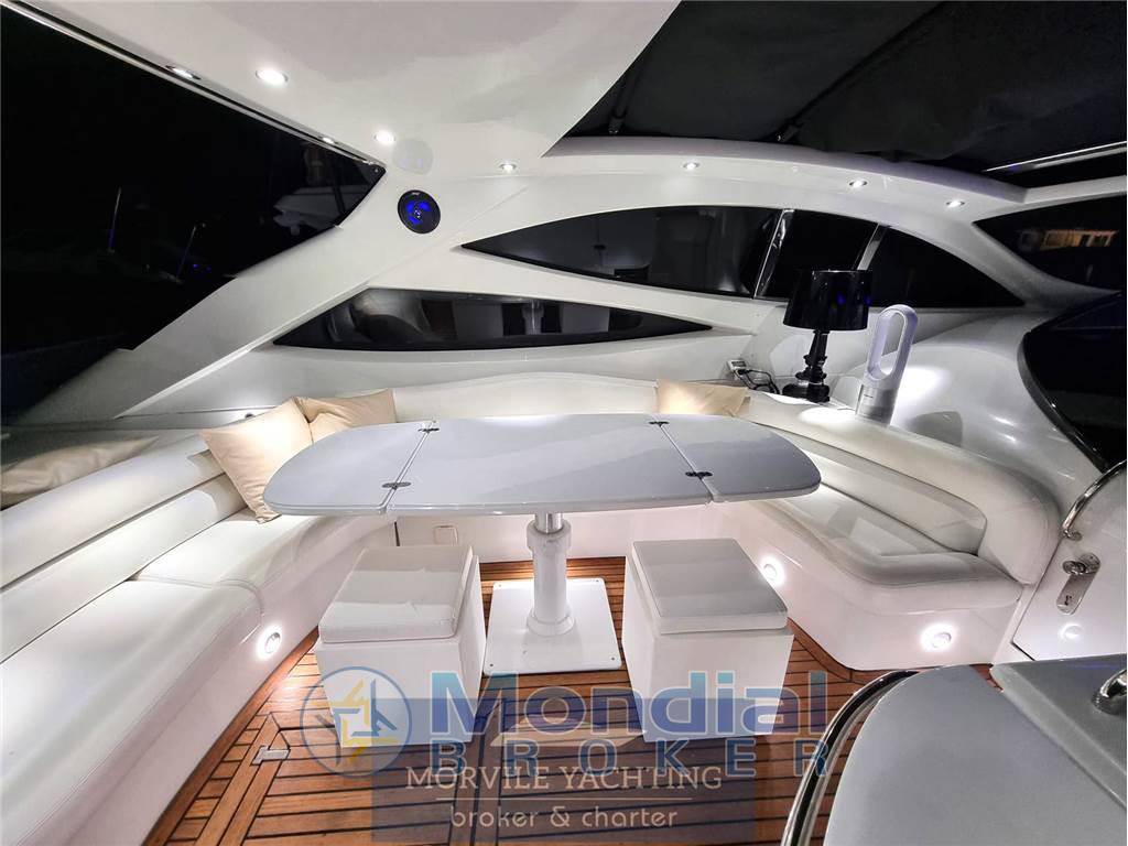 Pershing 52