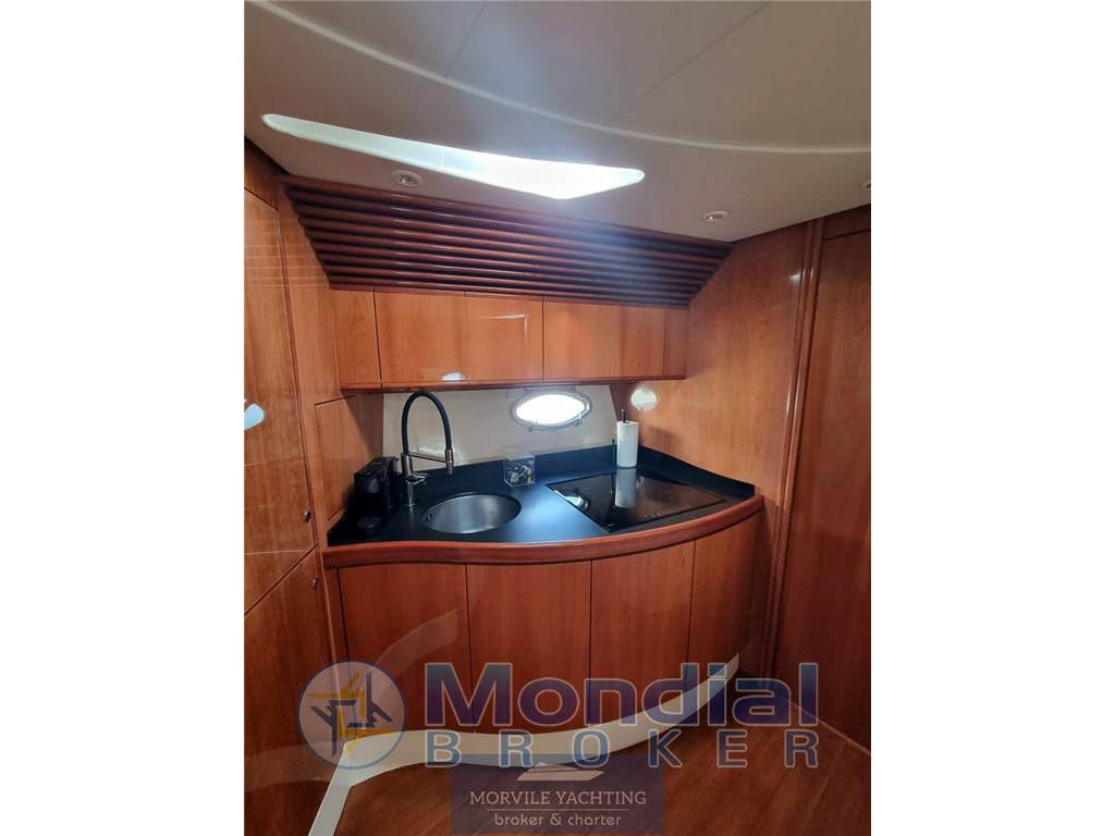 Pershing 52
