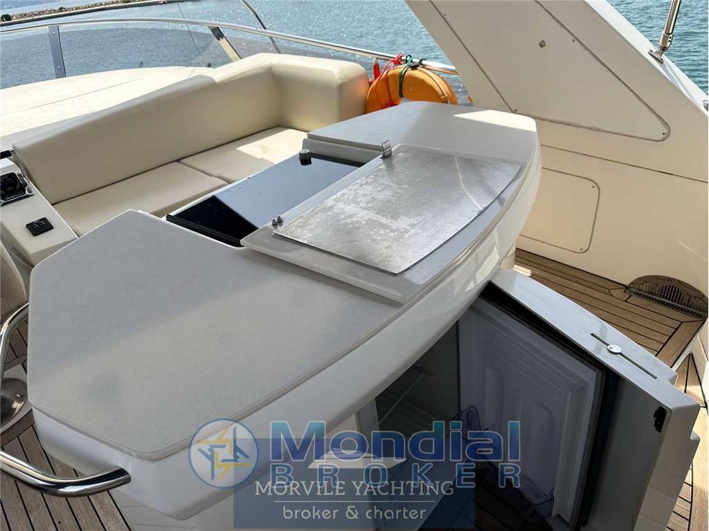 Sealine T60