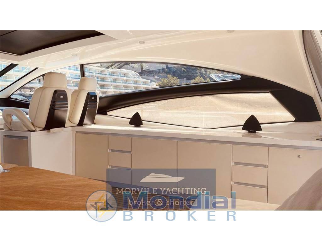 Pershing 62