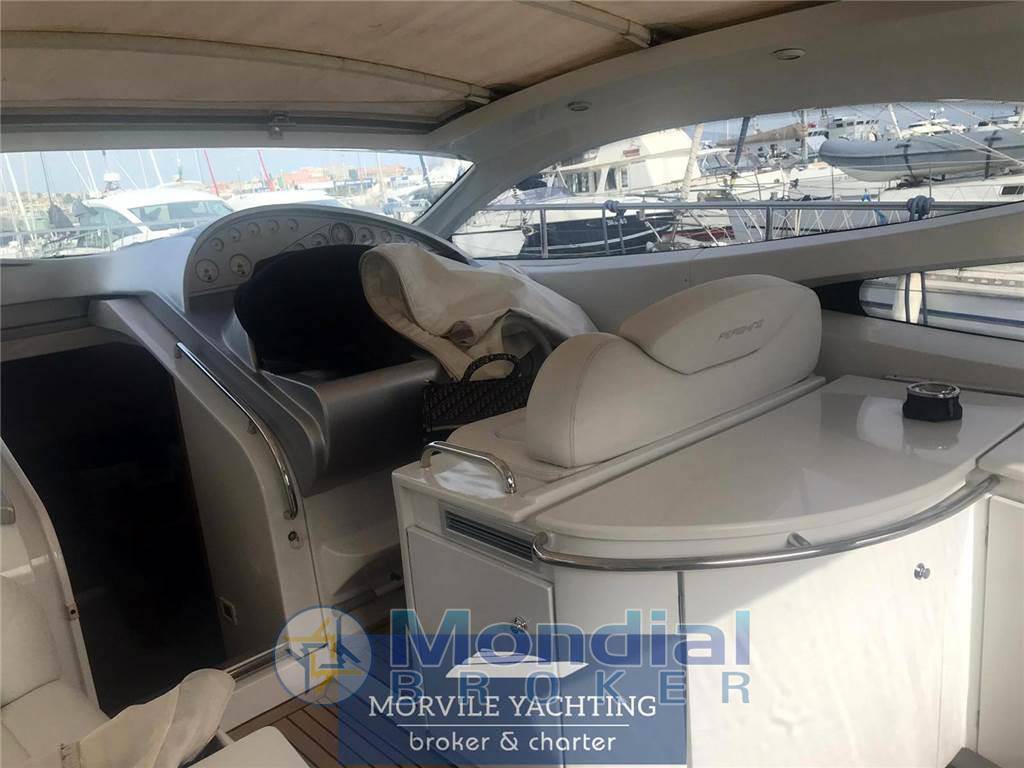Pershing 52