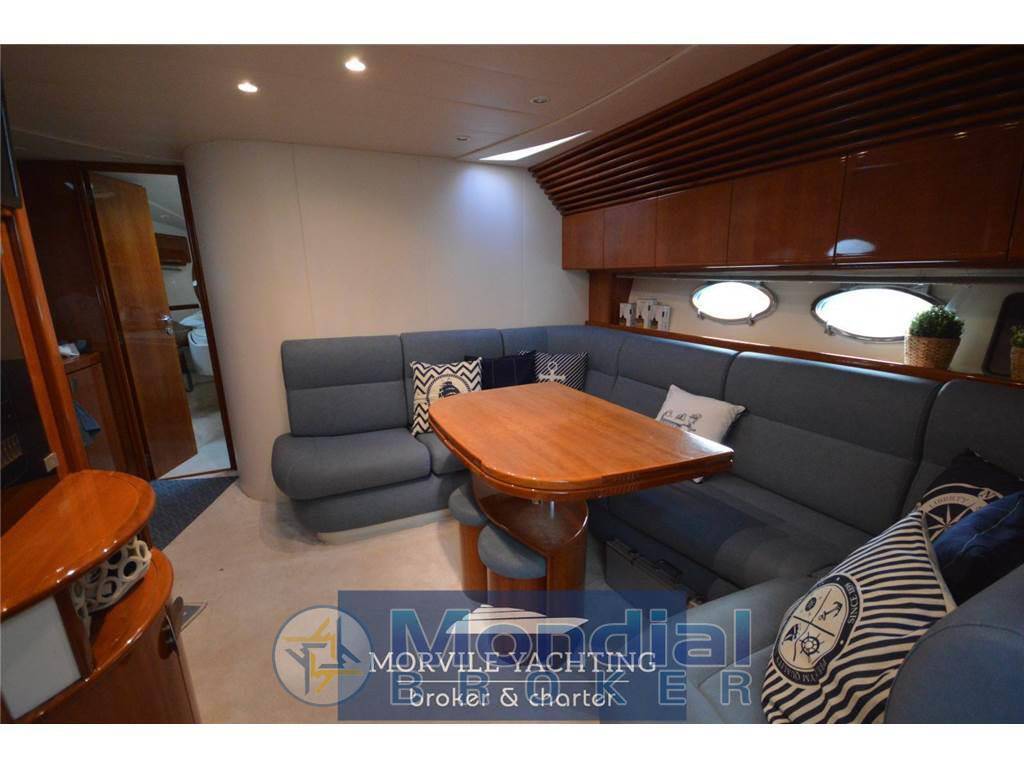 Pershing 52