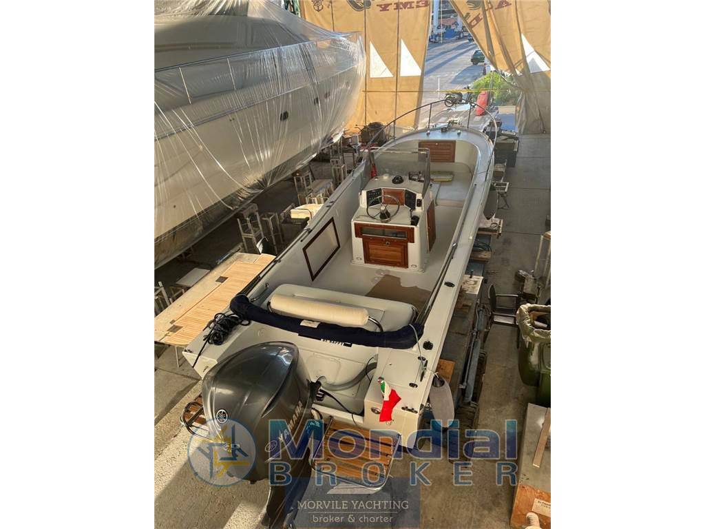 Mako marine 261 cc