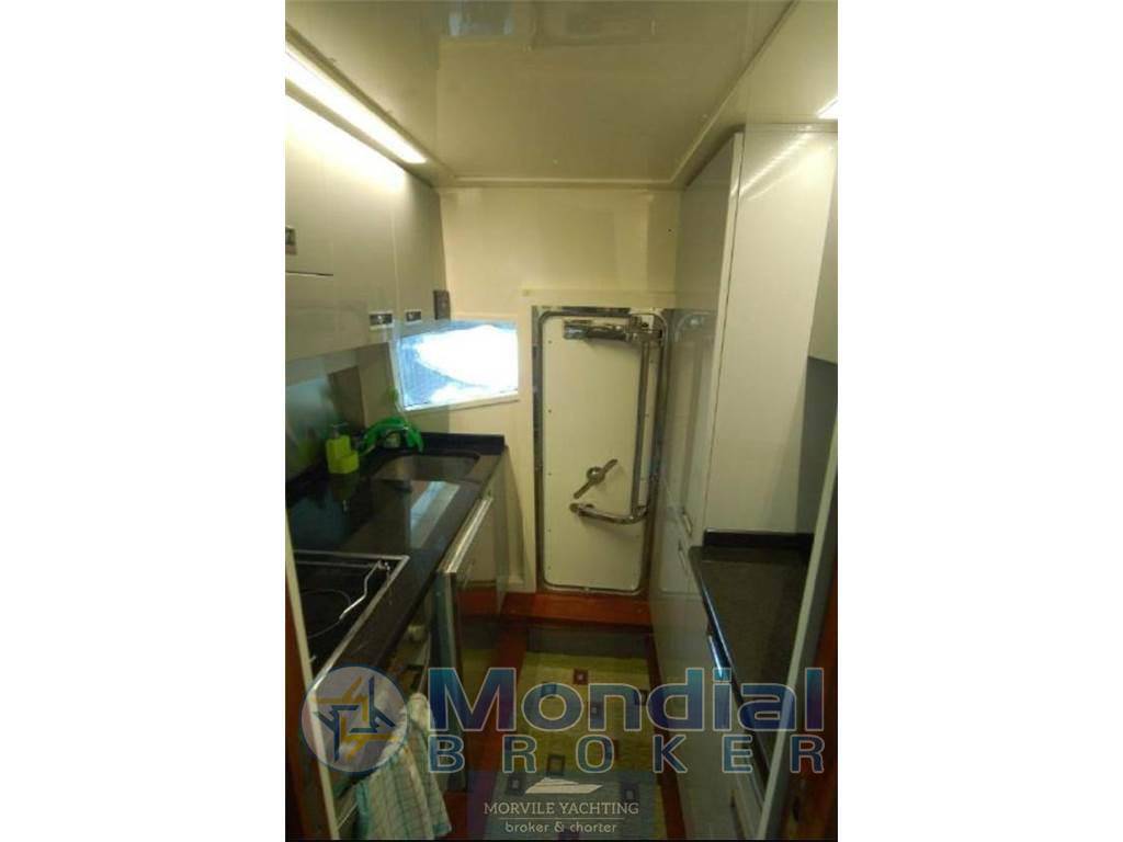 Carnevali C68 fly