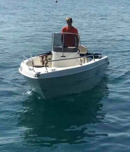Noleggio rent mingolla Brava 18 senza patente sul lago di garda