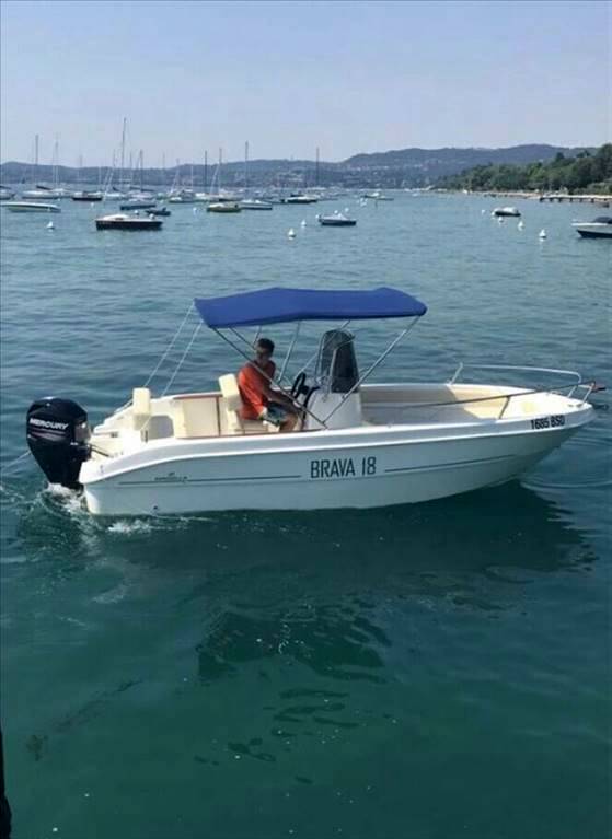 Noleggio rent mingolla Brava 18 senza patente sul lago di garda