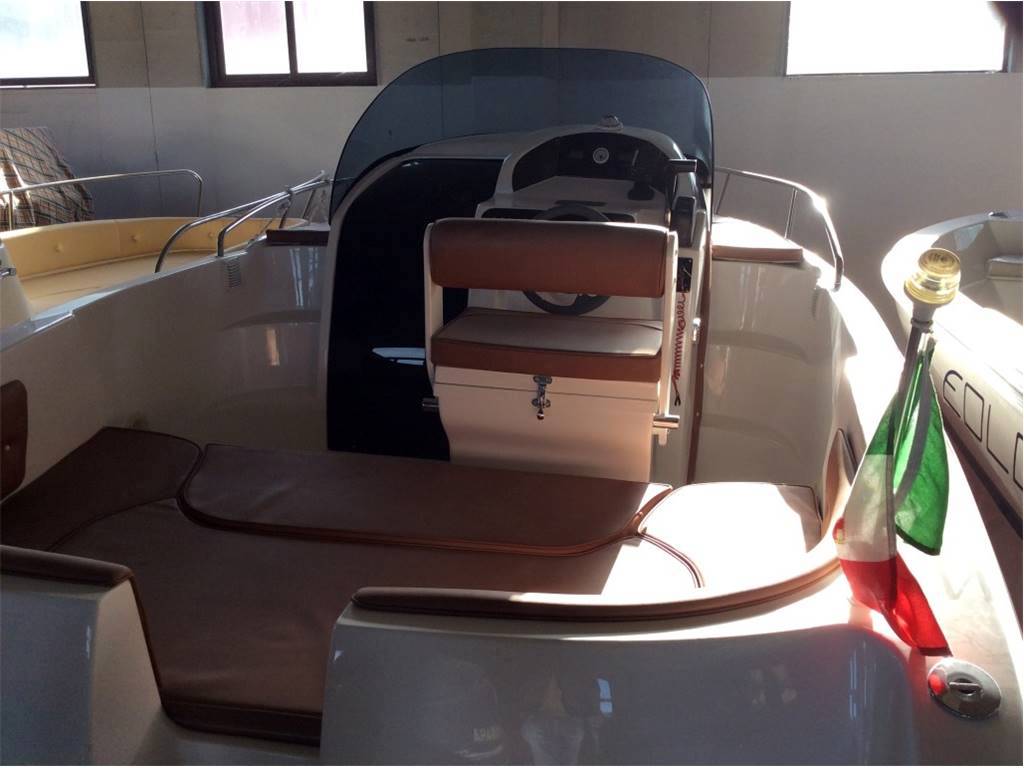 As marine 590 walkaround nuova