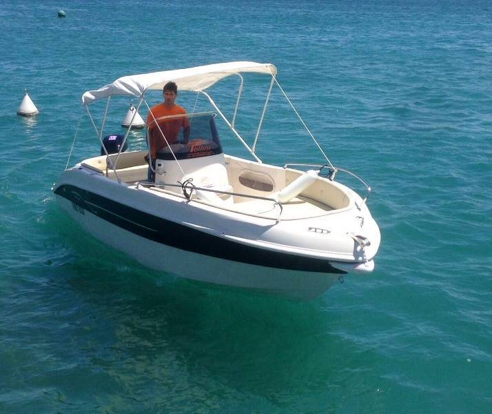 Noleggio rent as marine 570 open senza patente sul lago di garda