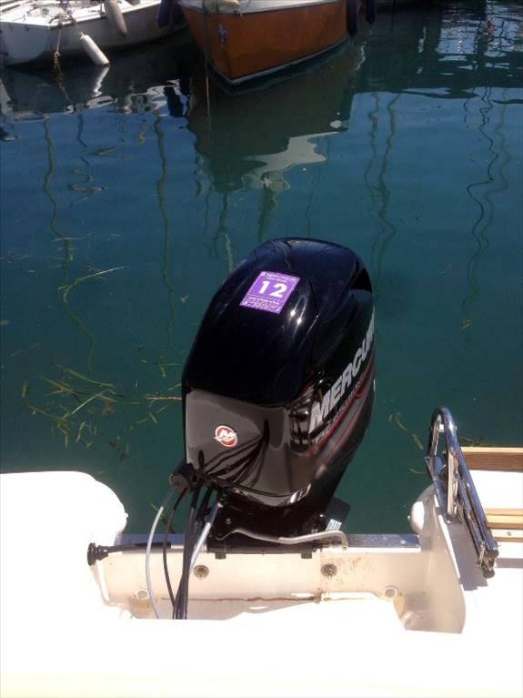 Noleggio rent as marine 570 open senza patente sul lago di garda