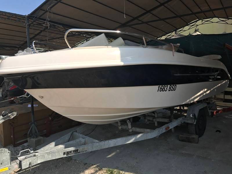 Noleggio rent as marine 570 open senza patente sul lago di garda