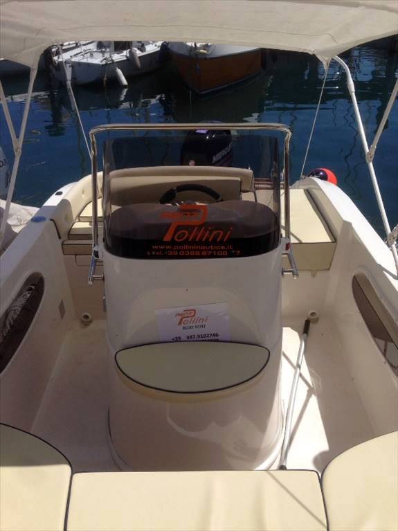 Noleggio rent as marine 570 open senza patente sul lago di garda