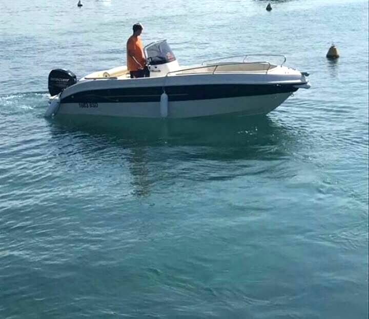 Noleggio rent as marine 570 open senza patente sul lago di garda